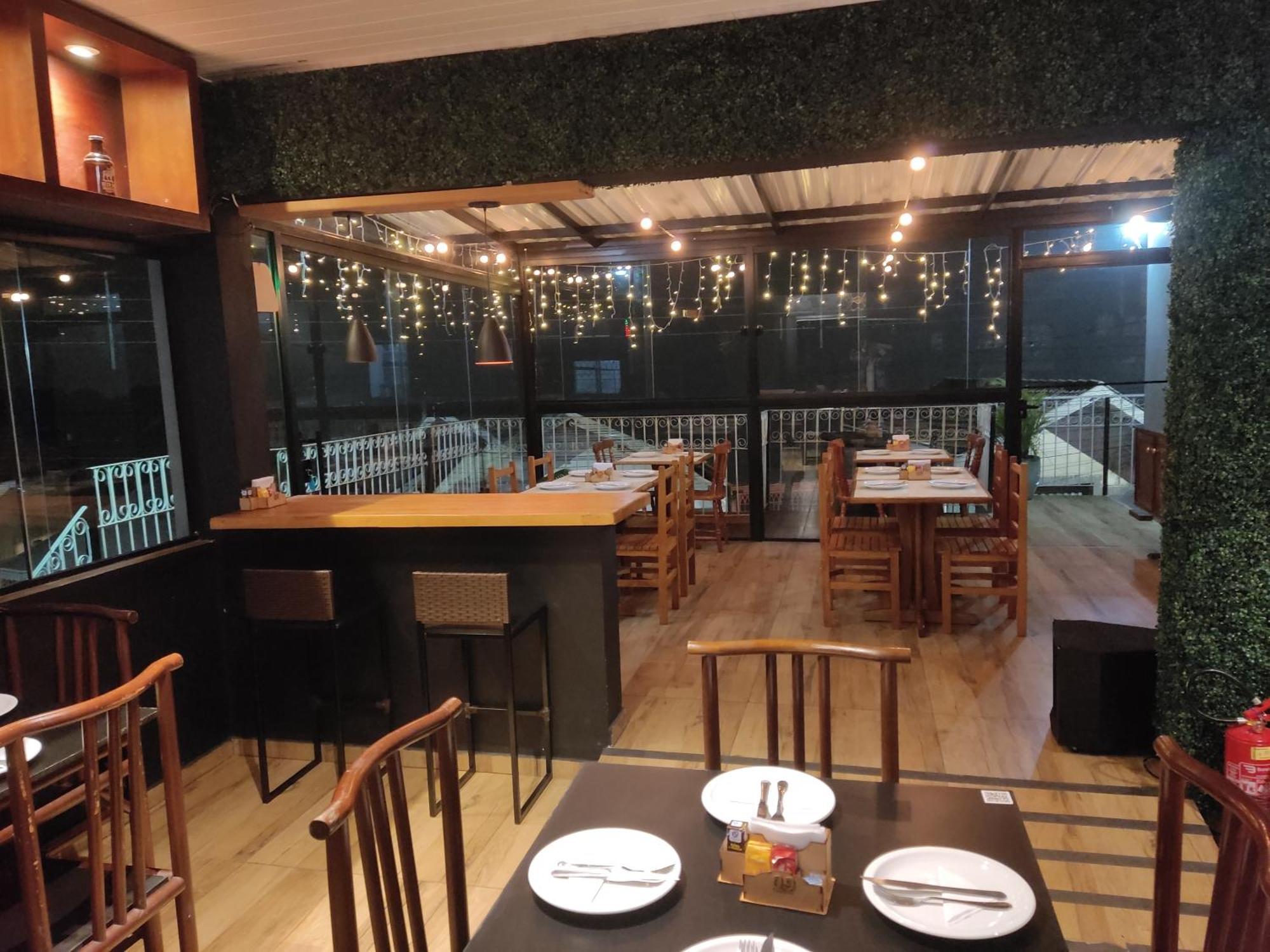 Suites Por Do Sol - Opcoes De Suites Com Hidromassagem, Campos do Jordao